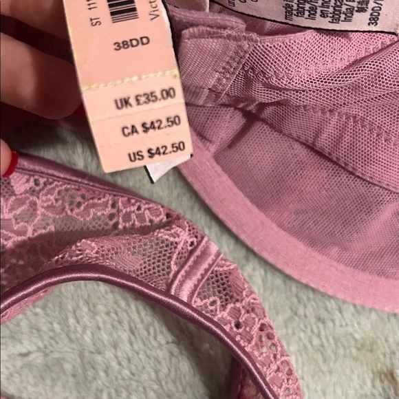 Lace Lingerie Set - Picture 3 of 3